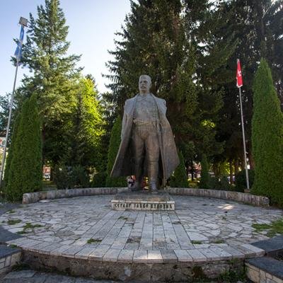Spomenik Janko Vukotic 2